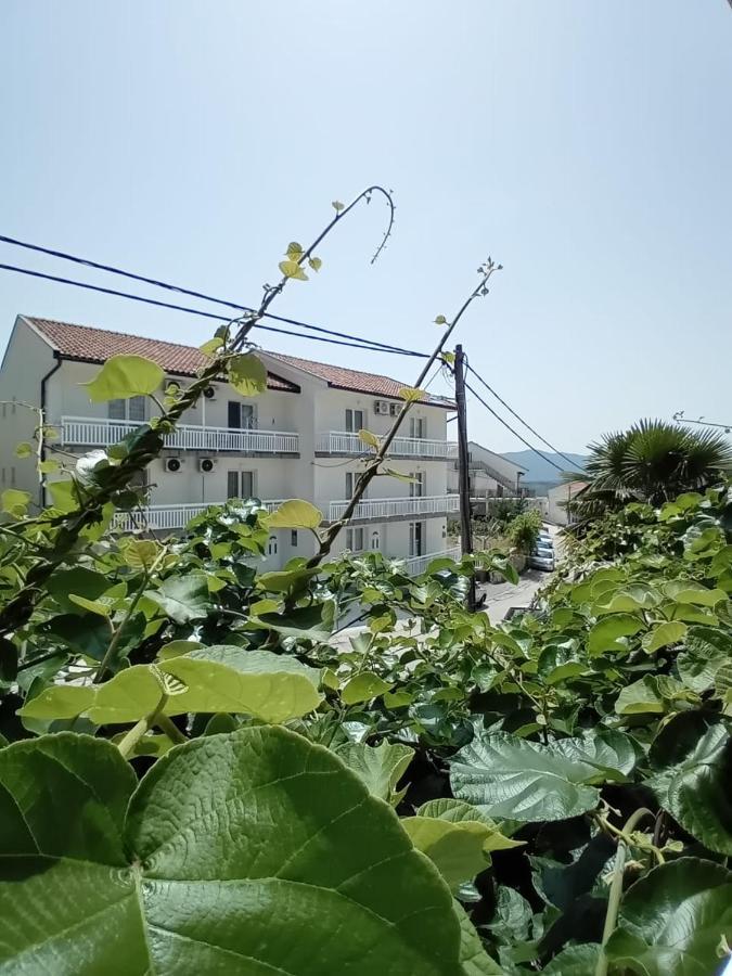 Apartmani Andela 네움 외부 사진